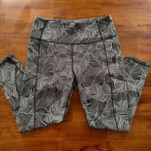 Victoria's Secret Black and White Leaf Print Leggings